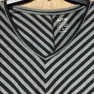 Apt 9 sparkly black and gray shirt